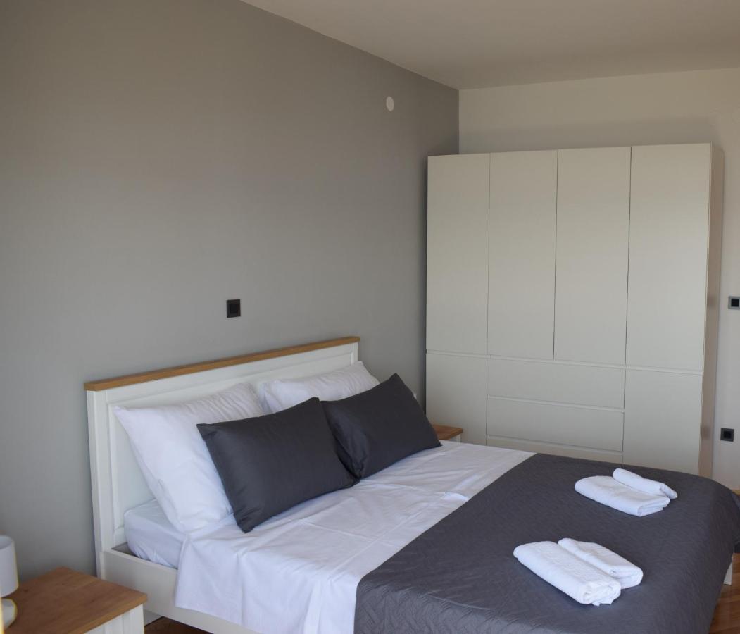 Apartman Oneum Omiš Exteriör bild