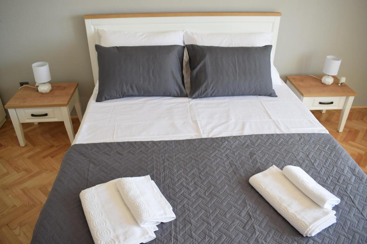 Apartman Oneum Omiš Exteriör bild