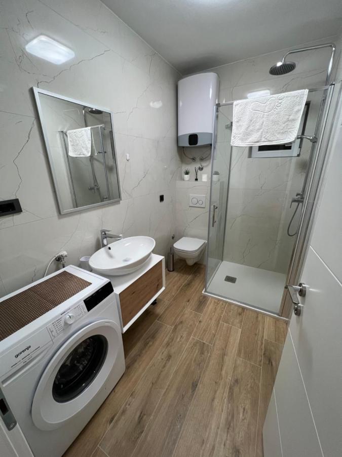 Apartman Oneum Omiš Exteriör bild