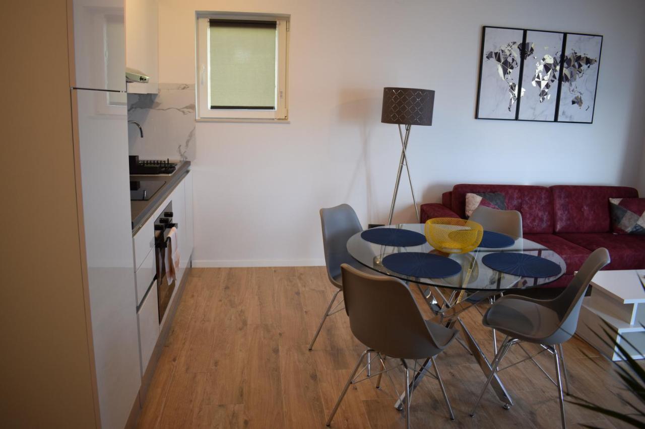 Apartman Oneum Omiš Exteriör bild