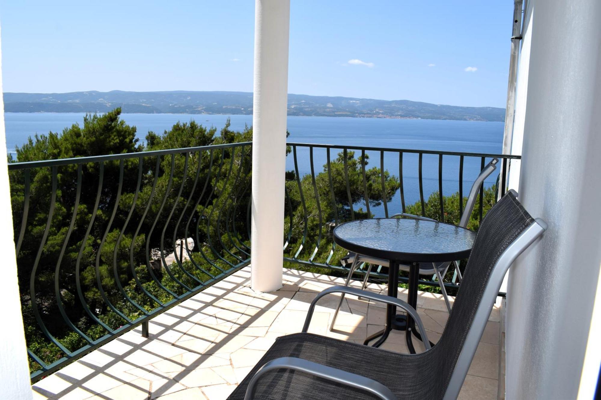 Apartman Oneum Omiš Exteriör bild